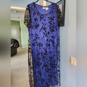 Beautiful royal blue and black lace dress size 20